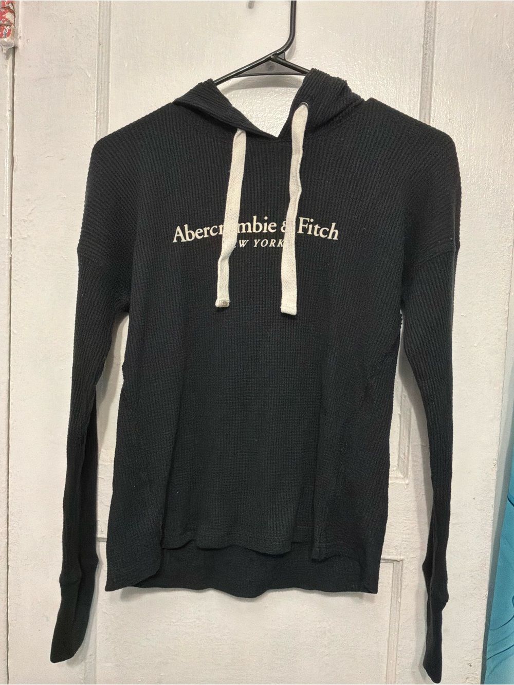 🔥 Abercrombie & Fitch Black Waffle Knit Thermal Hoodie - Cozy Staples!